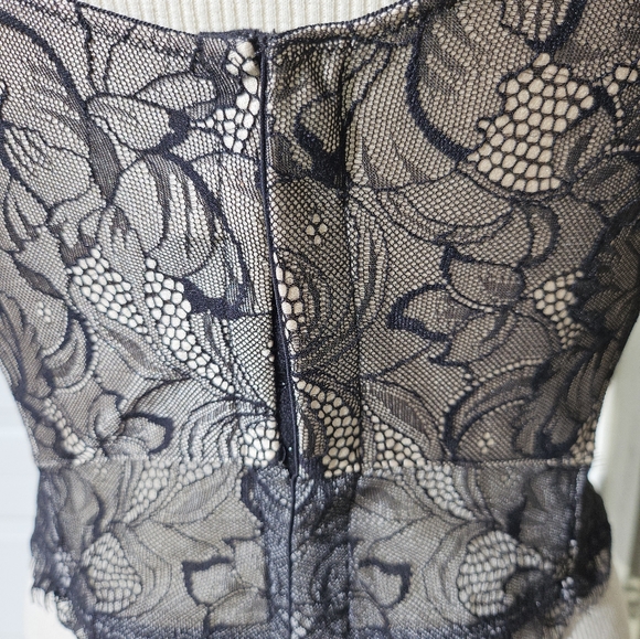 Bustier - Picture 8 of 11